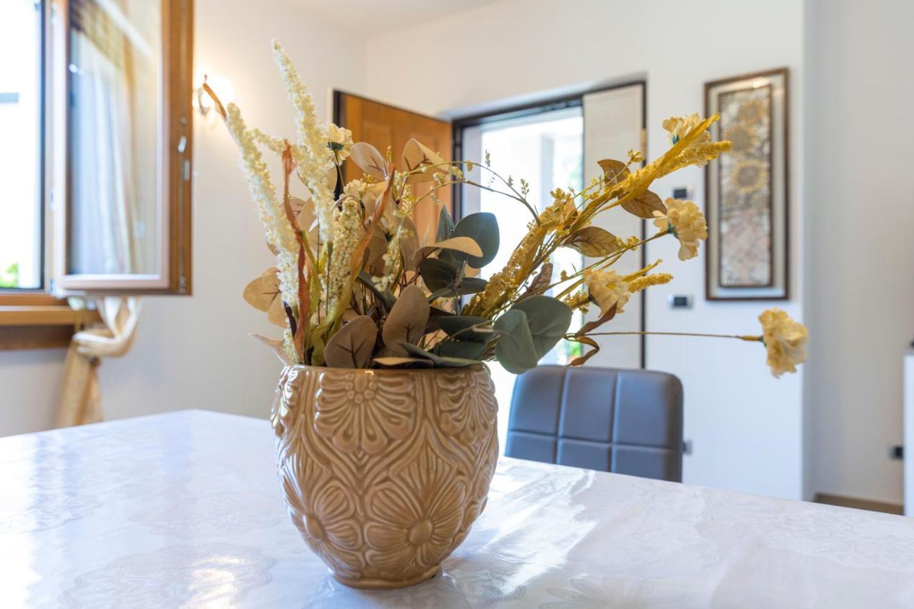 Apartment With Garden And Parking Μπελάτζιο Εξωτερικό φωτογραφία